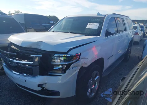 2016 Chevrolet Suburban Lt z USA, uszkodzony, nr VIN 1GNSCHKCXGR108435